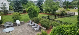 Aluminum Fence Around Yard